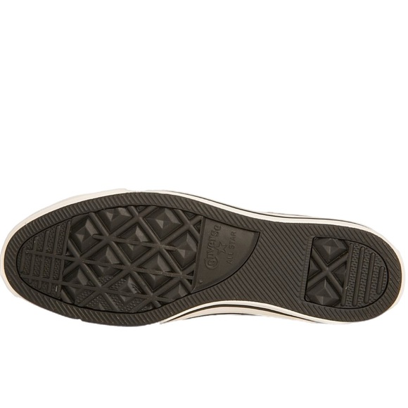 CONVERSE UNISEX CHUCK TAYLOR ALL STAR HI
Women size 6, men’s size 4. - Picture 7 of 16